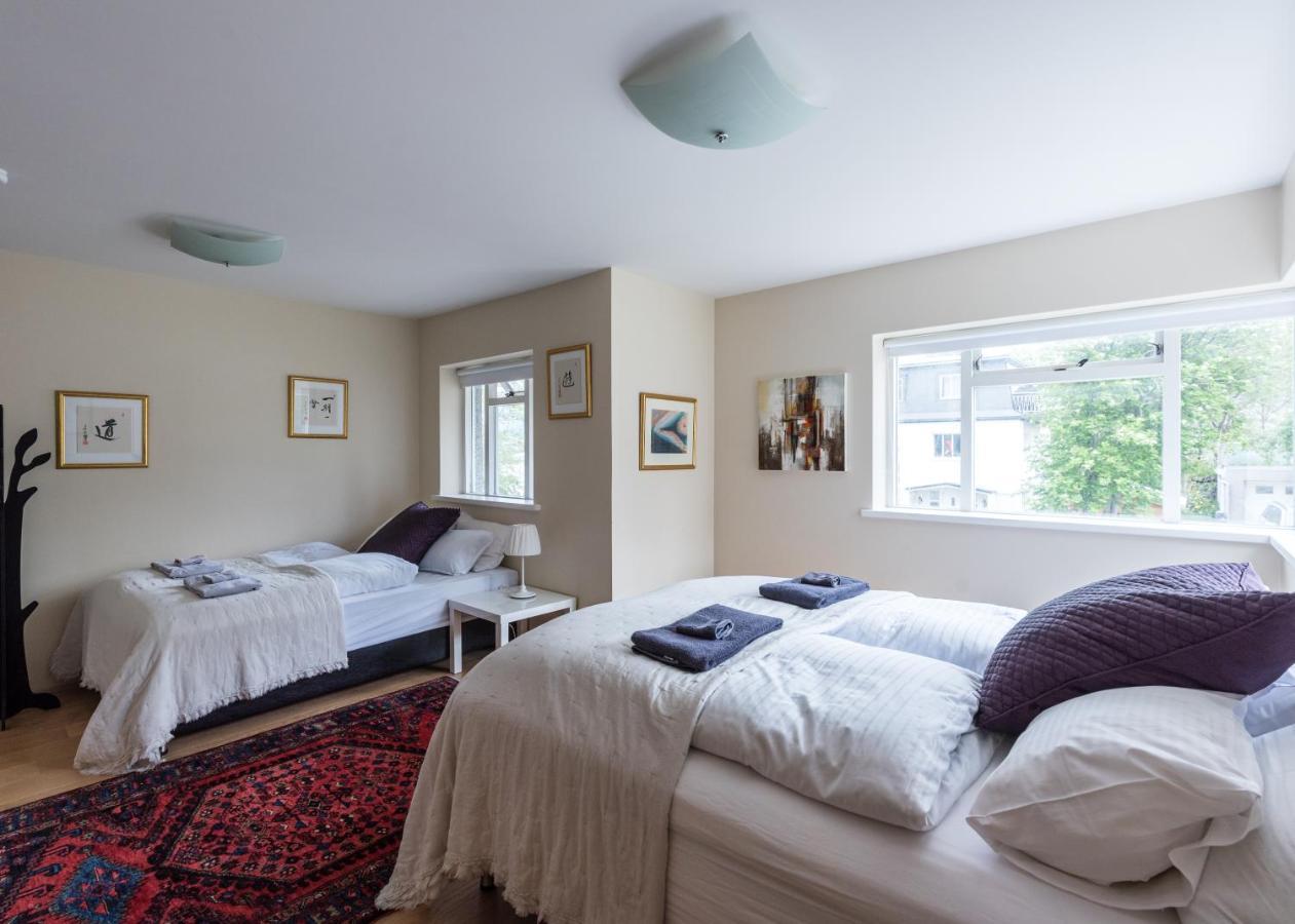 Guesthouse Akureyri - Apartments Near Down Town Exterior photo